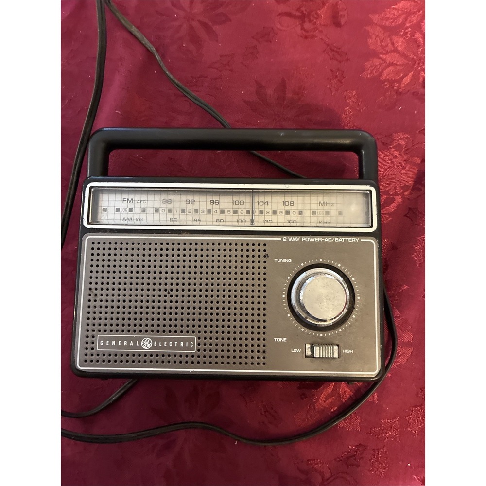 Vintage General Electric Am-Fm Radio Model 7-2825G Working Condition